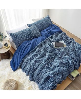 Peak of Cozy Oversized Comforter