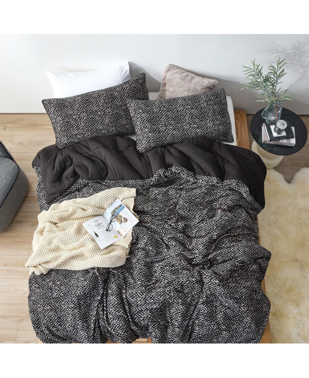 Coma Inducer Peak of Cozy Oversized Comforter