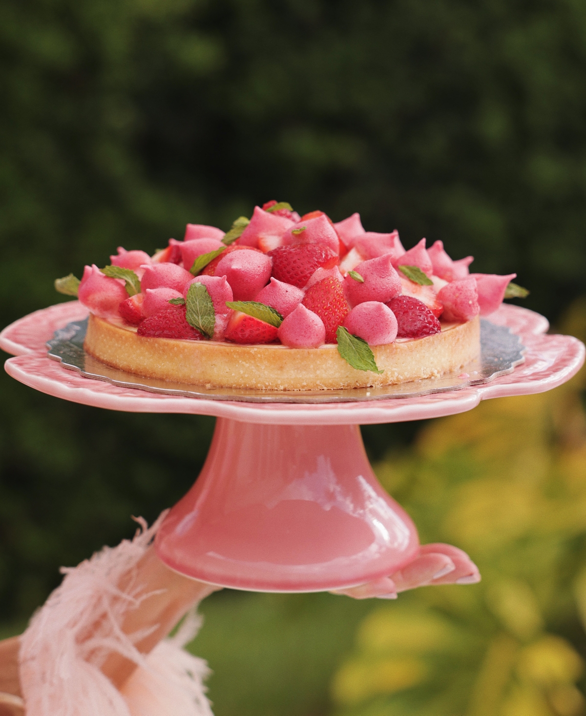 Bordallo Pinheiro Cabbage Cake Plate