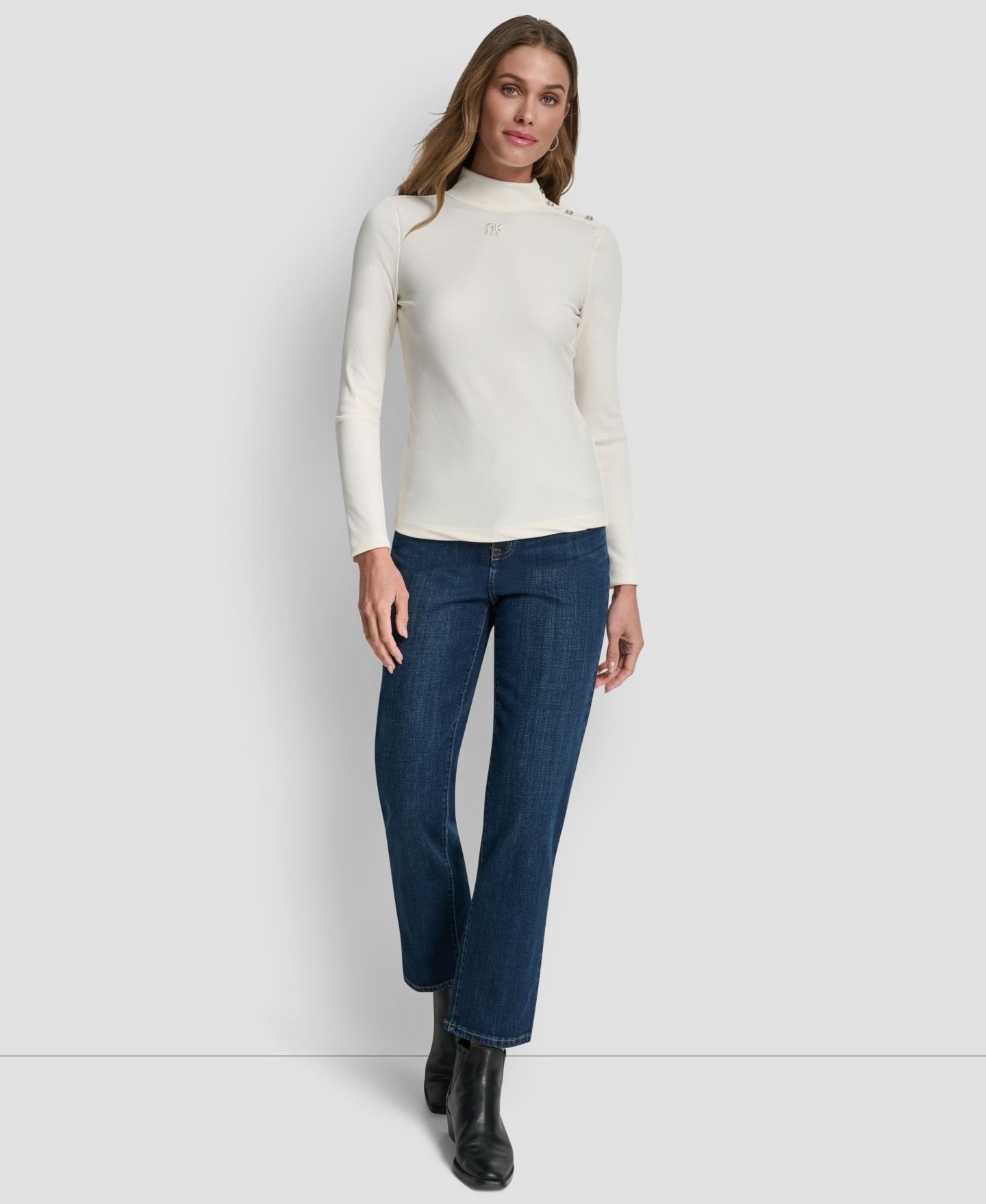 Женская футболка DKNY Jeans Jewel Button Shoulder Mock Neck Long-Sleeve, цвет: Egg Nog — фото 2