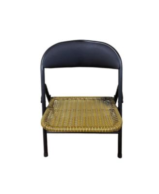  Rattan chair