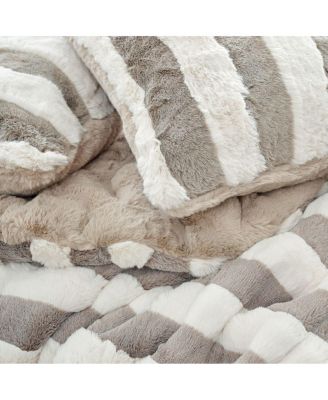 Chunkiest Chunky Bunny Freezin Waters - Coma Inducer Oversized Comforter Set - Lush Brown