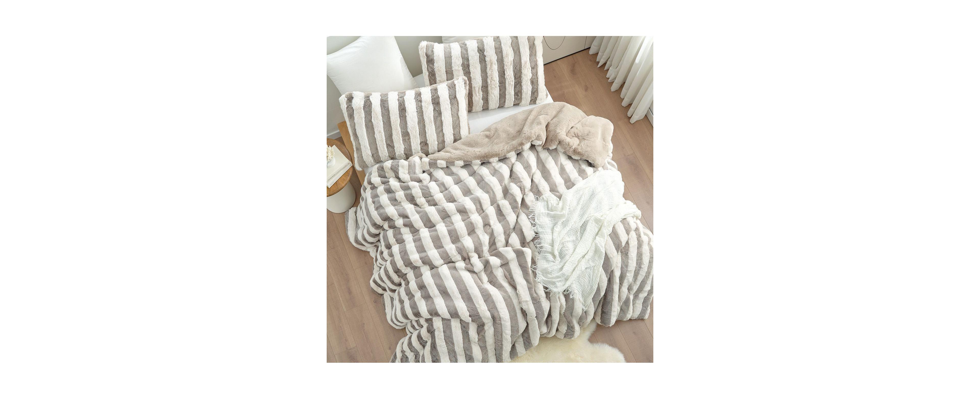 Chunkiest Chunky Bunny Freezin Waters - Coma Inducer Oversized Comforter Set Lush Brown