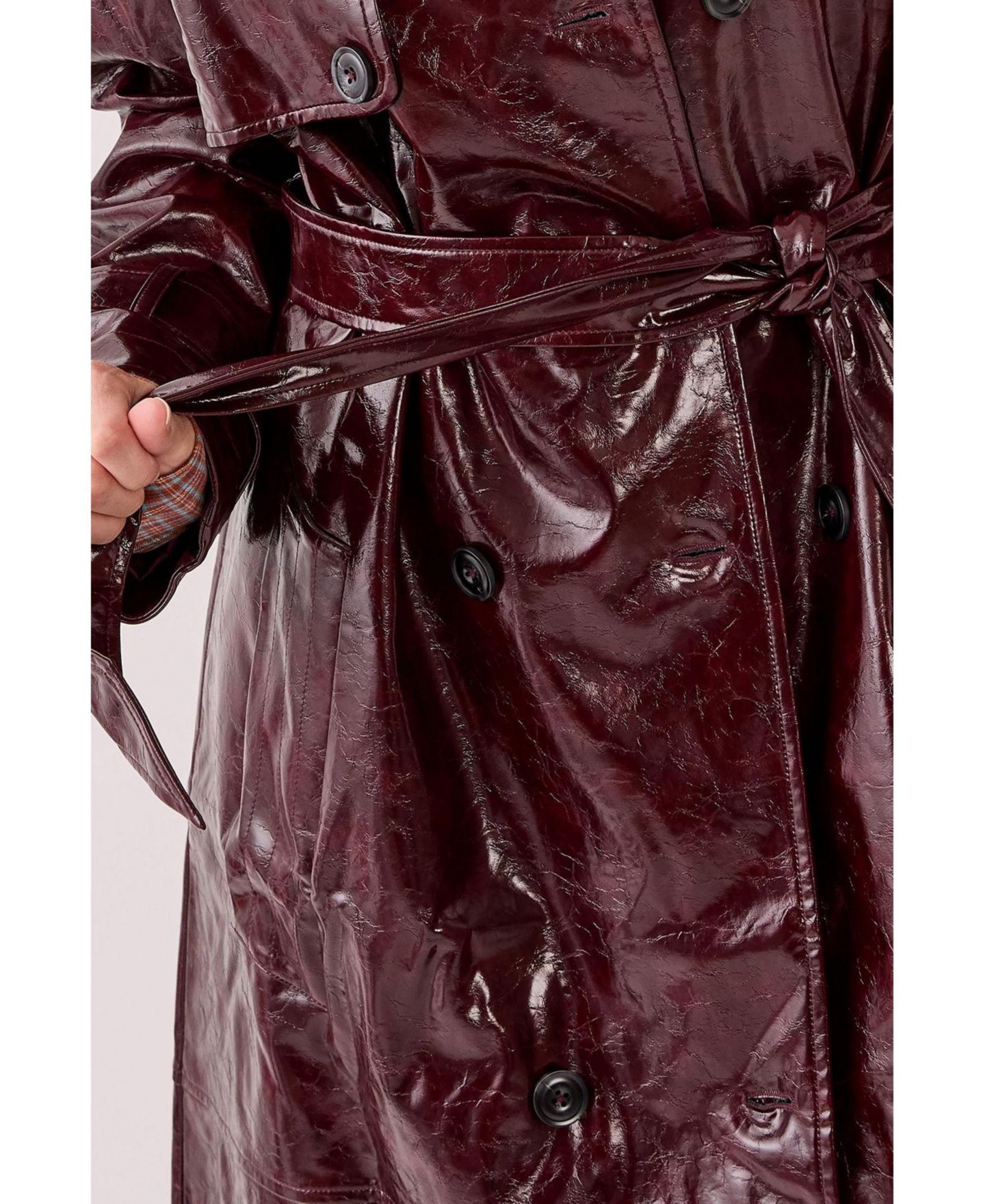Женское пальто Nasty Gal High Shine Faux Leather Trench, цвет: Бордовый — фото 5