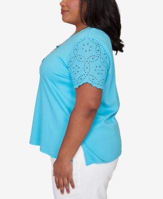 Plus Size Classic Solid Eyelet Sleeve T-Shirt with Necklace