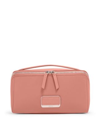 Voyageur Dallas Cosmetic