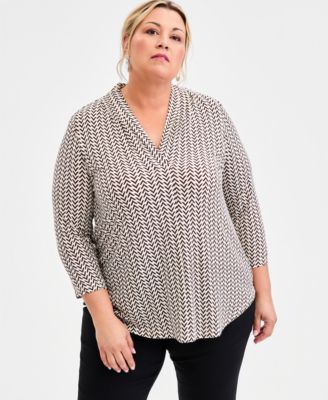 Plus Size Printed 3/4-Sleeve Top