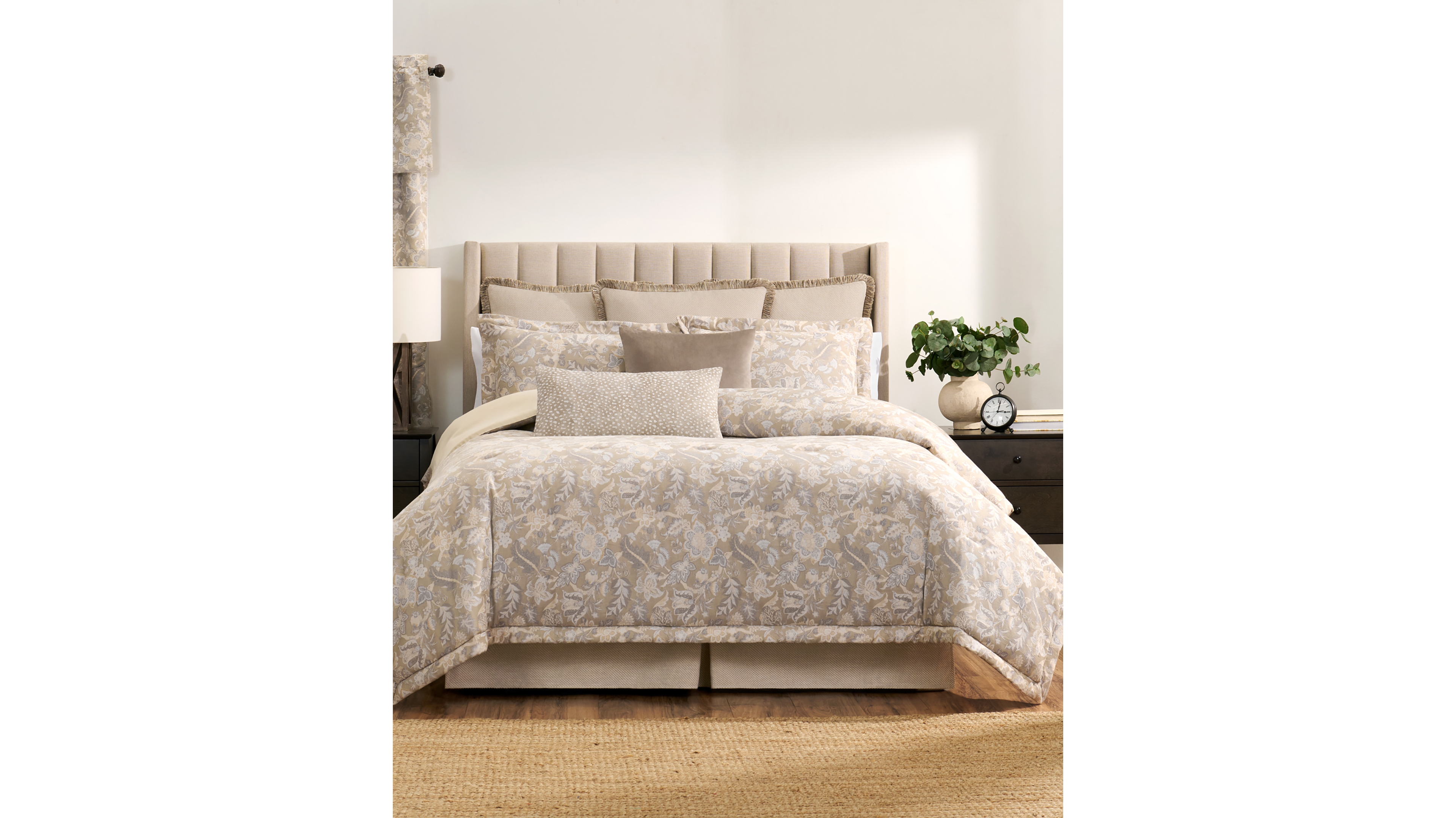 Rose Tree Hannah Floral 4-Pc. Comforter Set, Queen