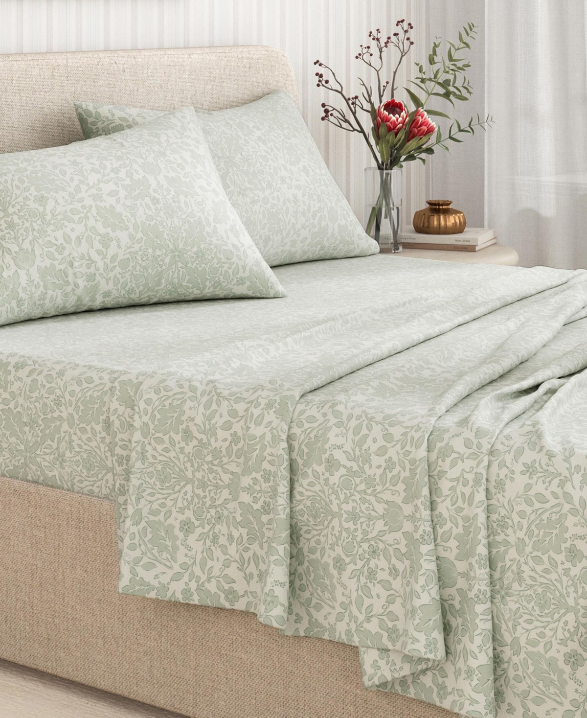 Linery & Co. Ultra-Soft Turkish Cotton Flannel Winter Floral Print Sheet Set