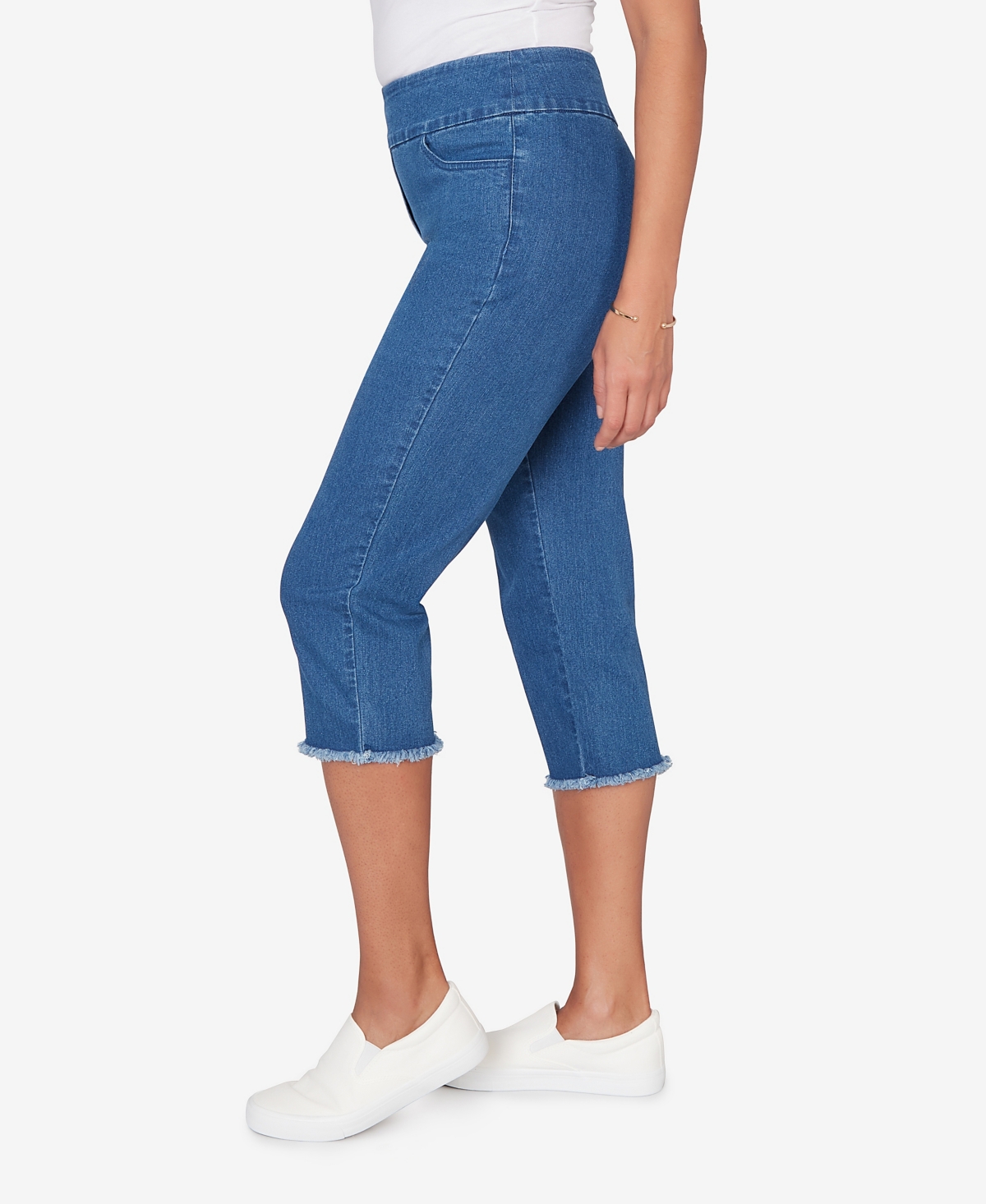 Alfred Dunner Petite Classic Super Stretch Denim Fringe Capri Pants