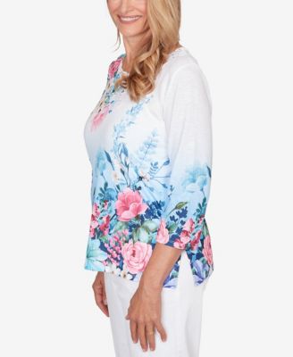 Petite Classic Ombre Border Floral Lace Top