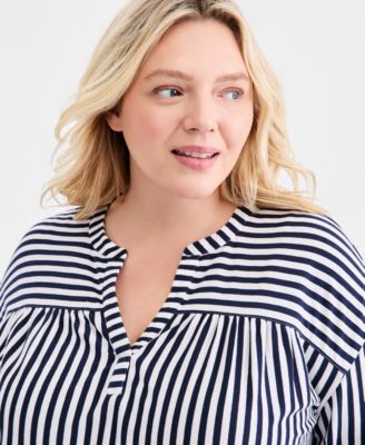 Plus Size Printed 3/4-Puff-Sleeve Top