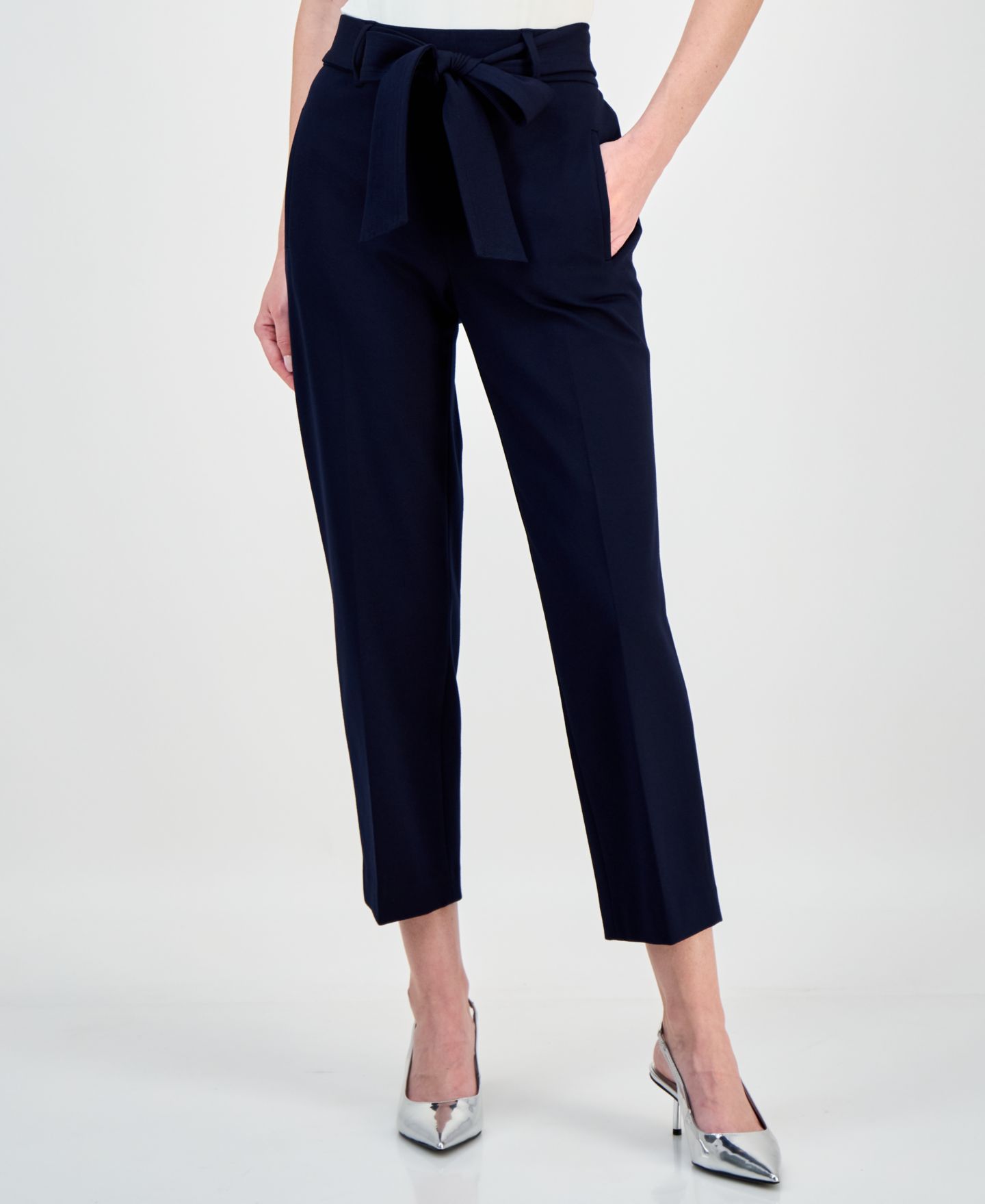 Женские брюки Bar III Compression Tie-Front Capris, цвет: Тёмно-синий — фото 2