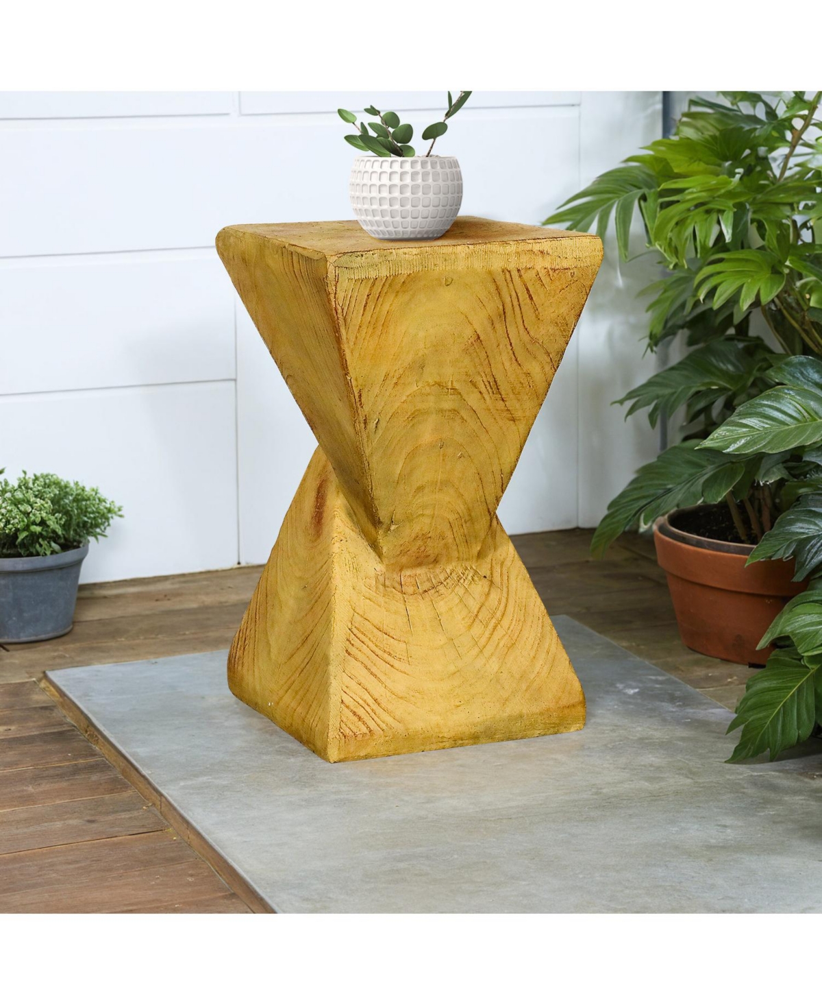 Sunjet 19.6" H Modern Concrete Side Table