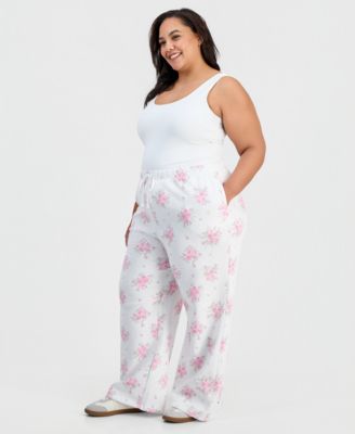 Trendy Plus Size Printed Wide-Leg Fleece Pants
