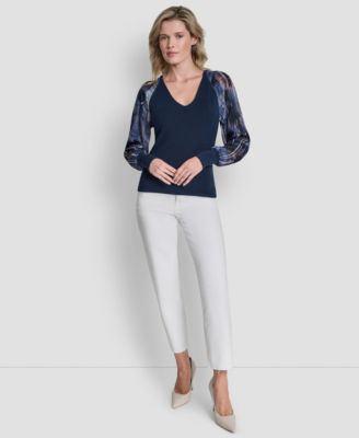 Women's Long Sleeve V-Neck Top