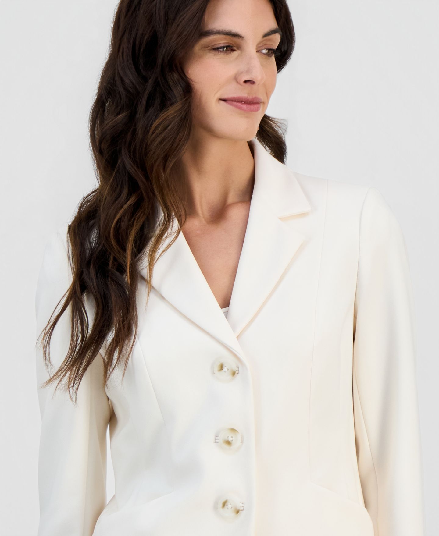 Женский пиджак Anne Klein Structured Stretch Notch-Lapel Three-Button Blazer, цвет: Белый — фото 6