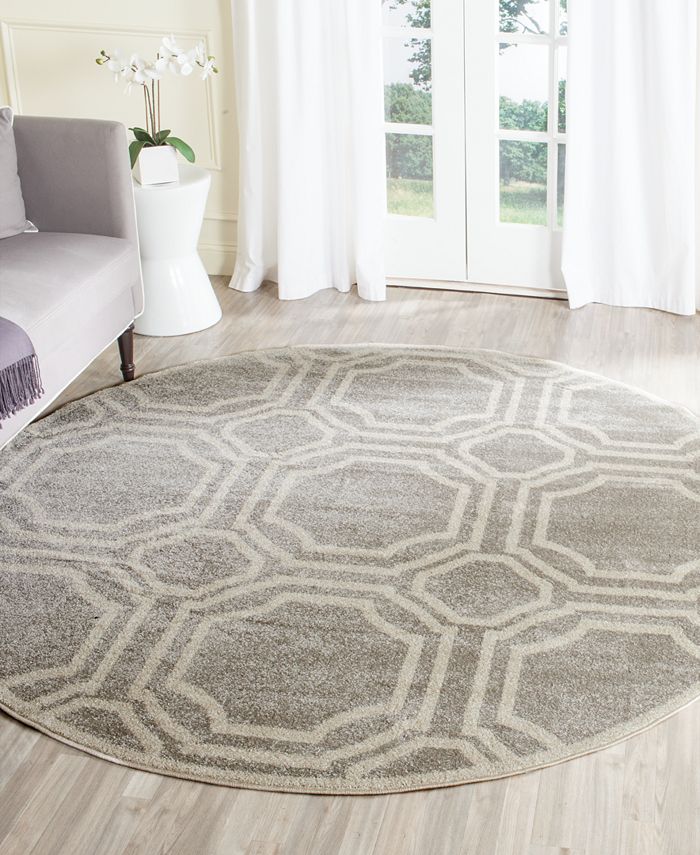 Safavieh - Amherst Indoor/Outdoor AMT411 5' x 5' Round Area Rug