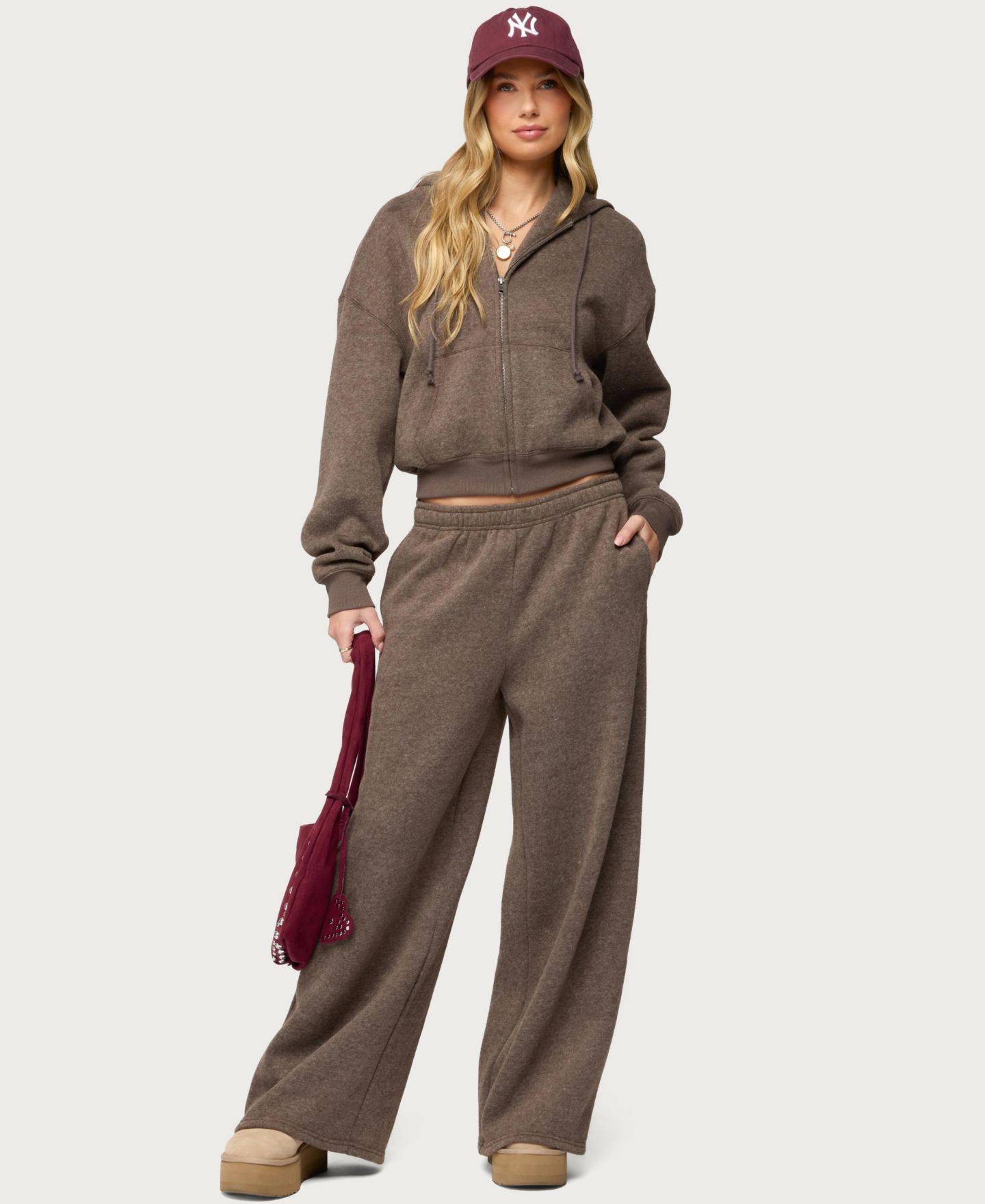 Женские брюки Edikted Laulie Straight Leg Sweatpants, цвет: Коричневый — фото 5