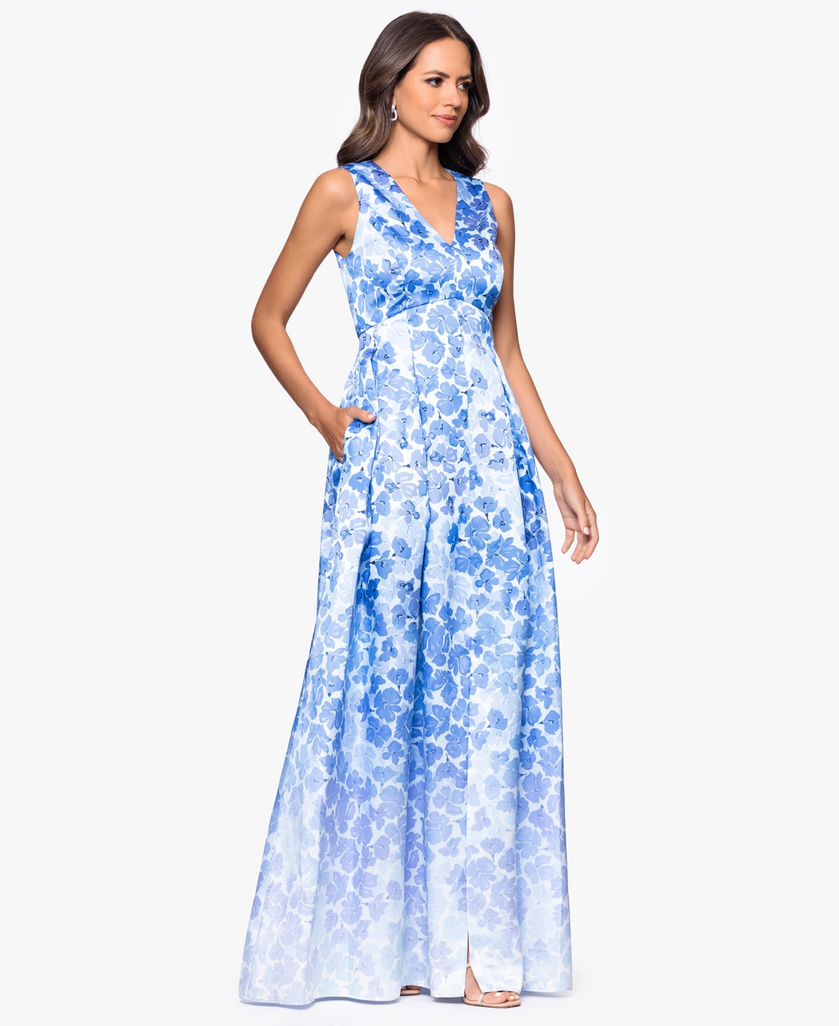 Betsy & Adam Women's Floral Printed V-Neck Gown