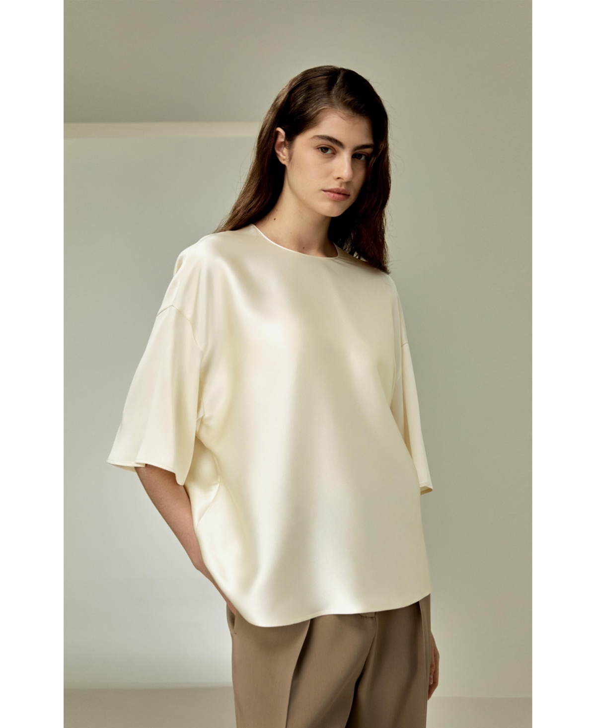 Lilysilk Women's Relaxed Silk Crewneck Blouse