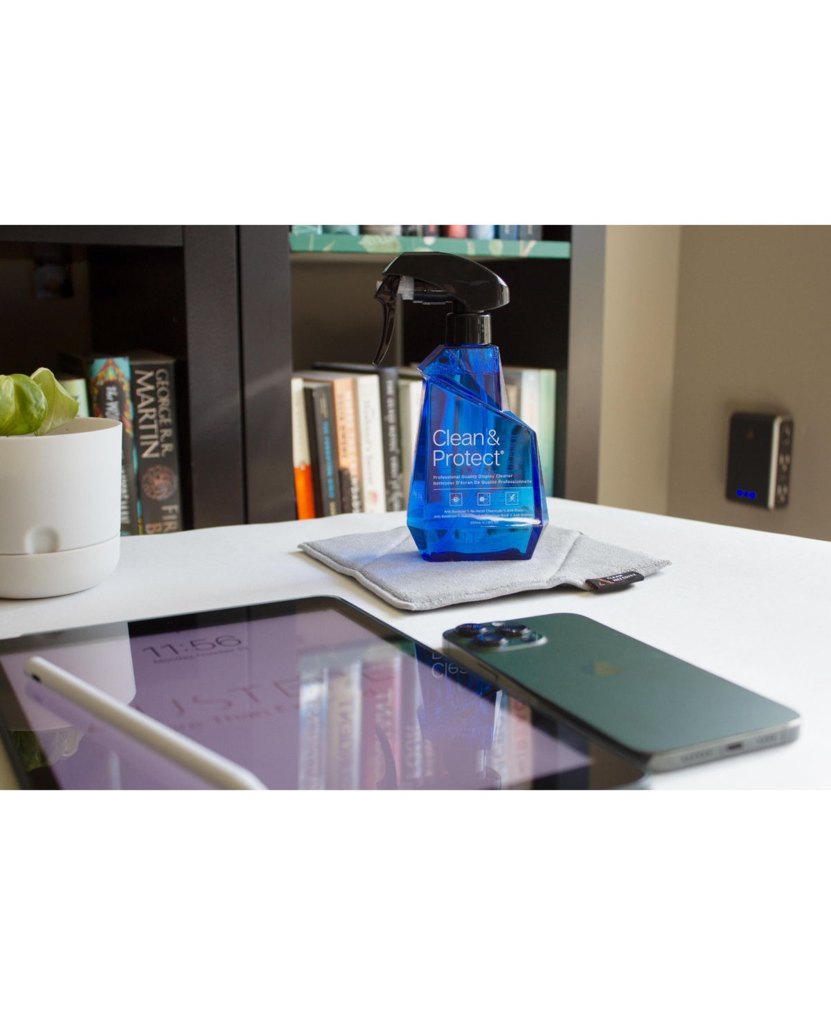 Austere V Series Clean & Protect 230mL With Dual-Sided Cloth