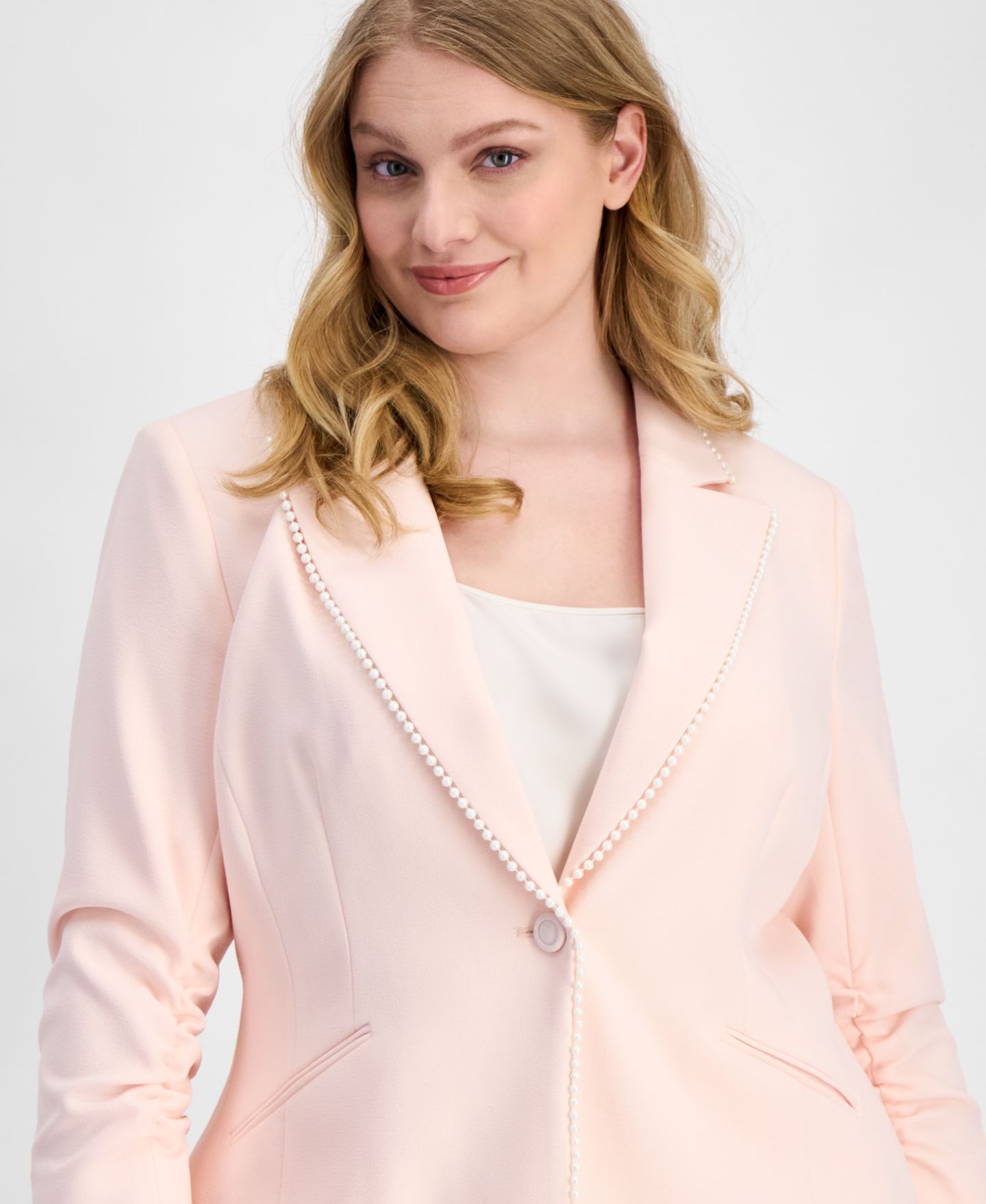 Женский пиджак Tahari ASL Plus Size Faux-Pearl-Trim Ruched-Sleeve Blazer, цвет: Чайный розовый — фото 3