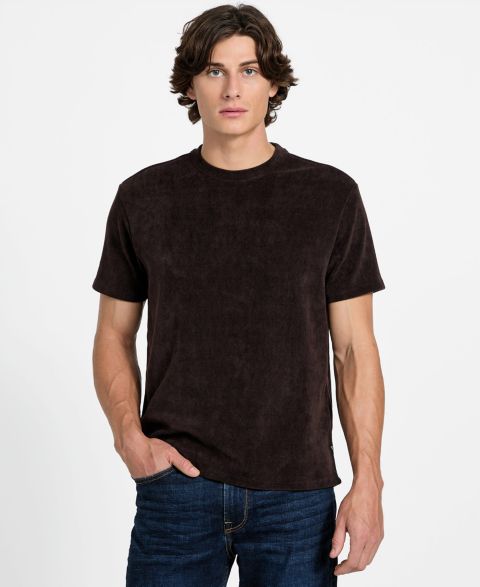 Мужская футболка GUESS Hawkins Triangle Crewneck, цвет: Тёмный коричневый