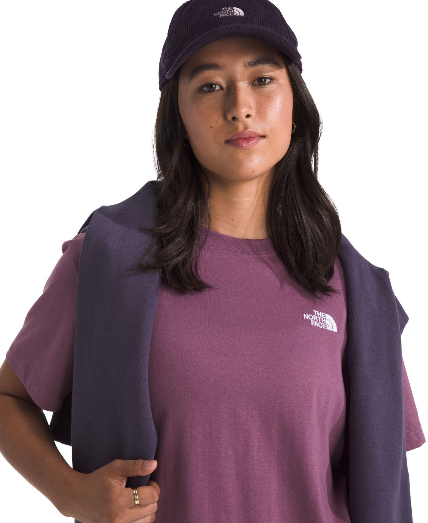 Женская футболка The North Face Evolution Simple Dome Cropped T-Shirt, цвет: Фиолетовый — фото 2