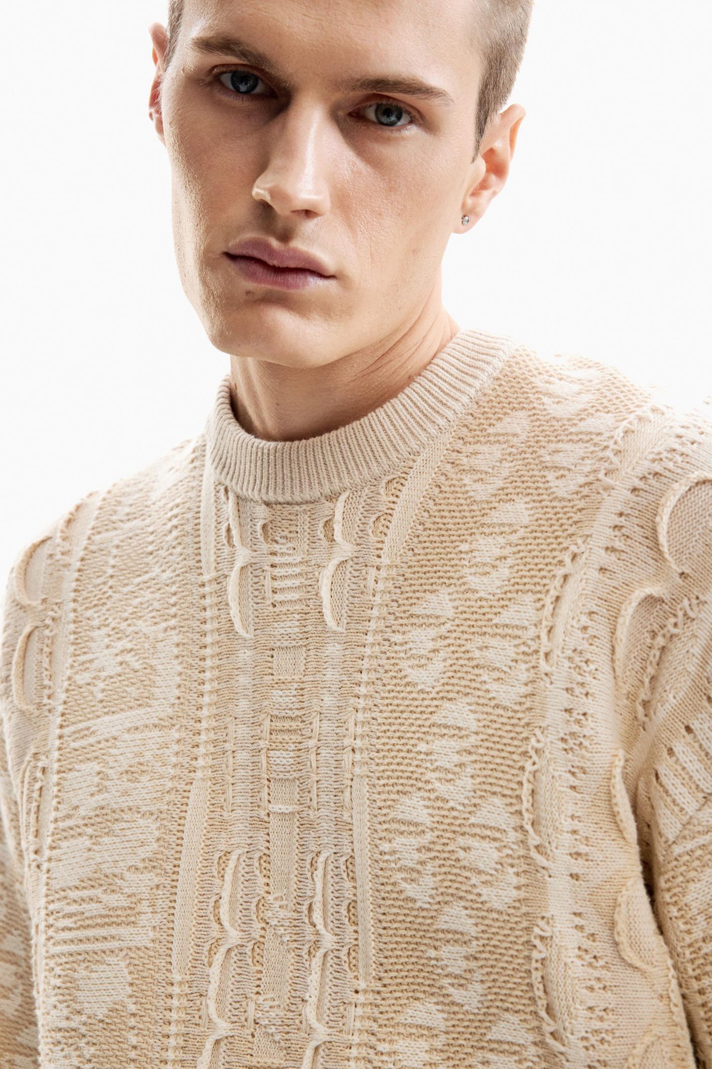Мужской свитер Desigual Vintage Knit, цвет: Молочный белый — фото 5