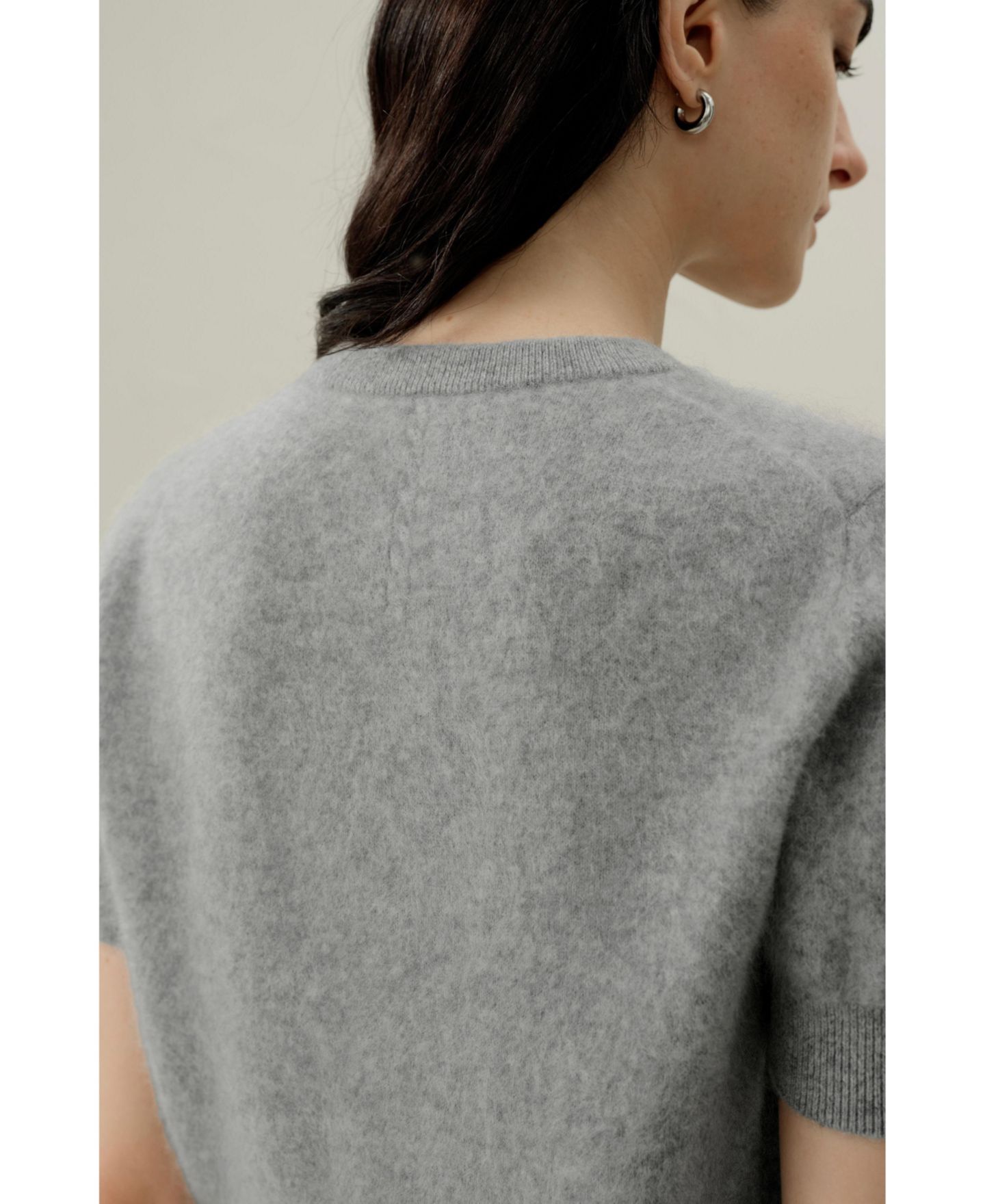 Женский свитер LILYSILK Brushed Cashmere Short-Sleeve Sweater, цвет: Foggy — фото 7