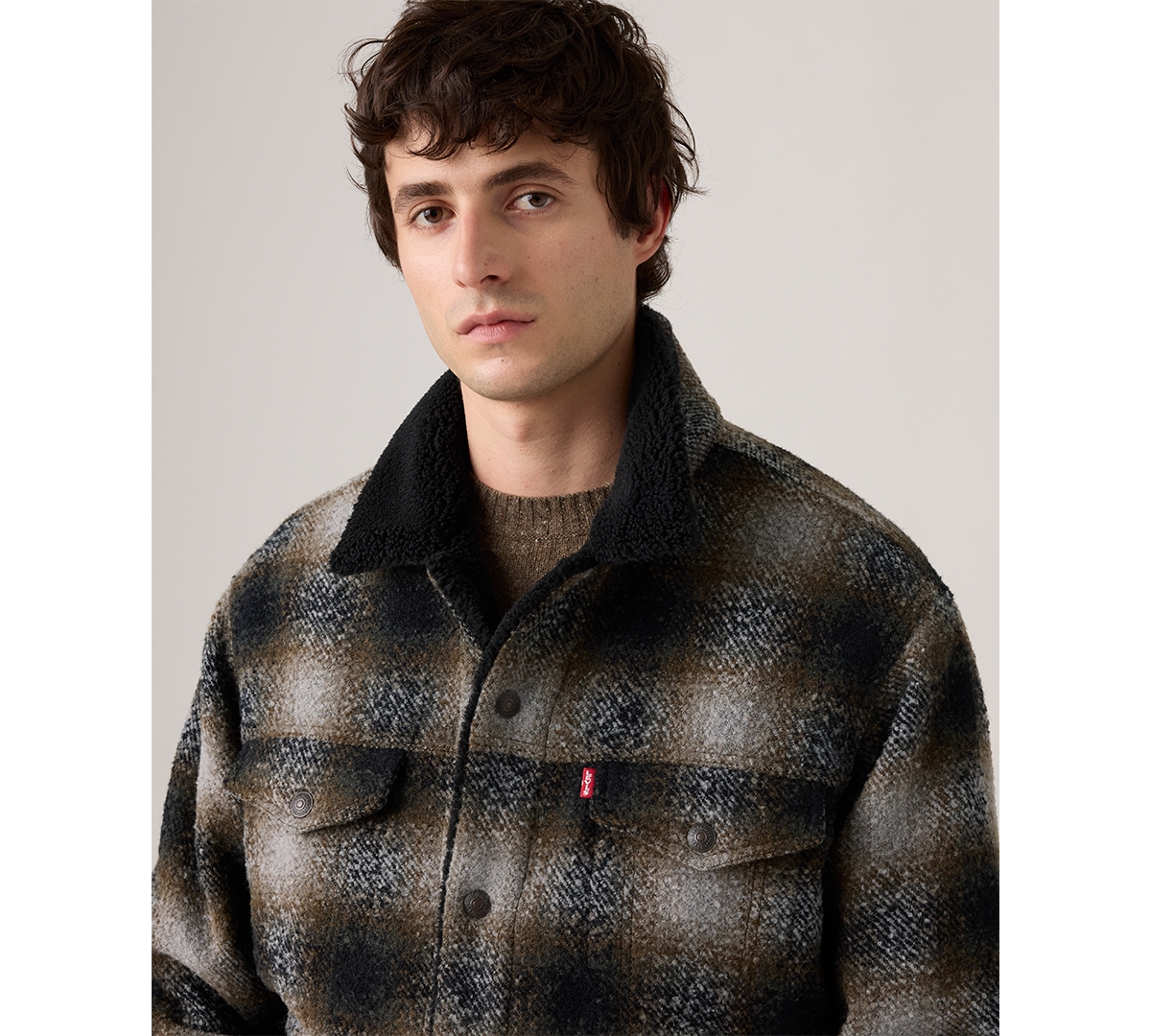 Levi's Men's Relaxed Fit Plaid Trucker Jacket