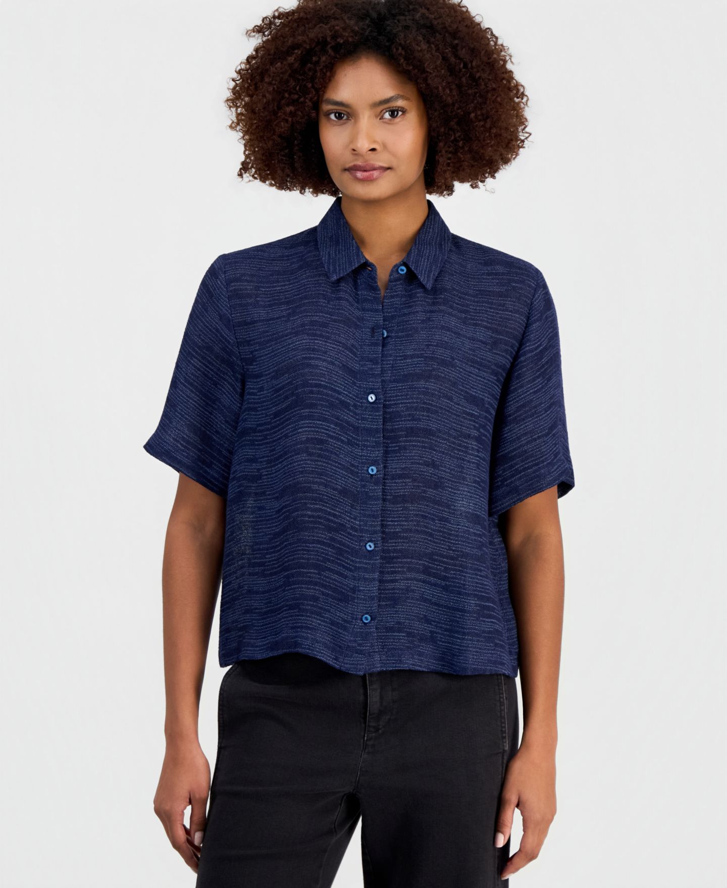 Женская рубашка EILEEN FISHER PETITES Eileen Fisher Short-Sleeve Gauzy Jacquard, цвет: Чернильный — фото 1