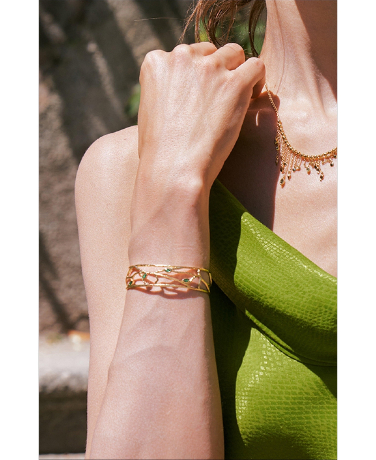 Retro Chic Verdant Whisper Bracelet