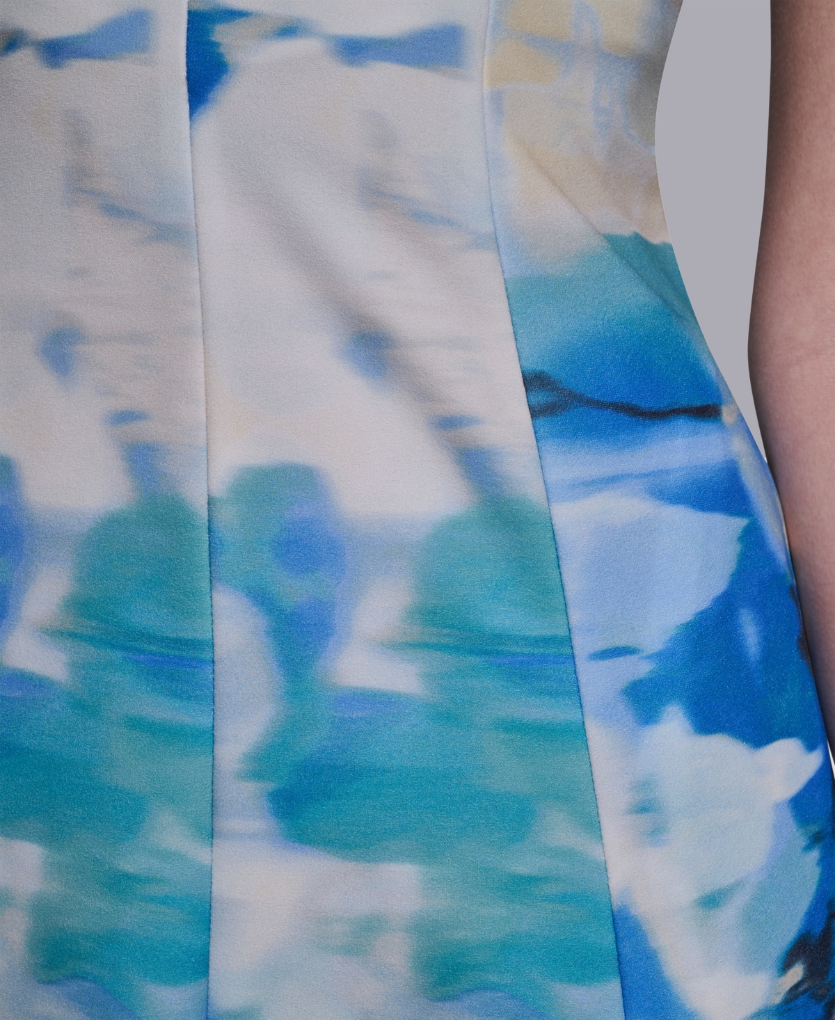 Halston Women's V-Neck Cap-Sleeve Midi Dress