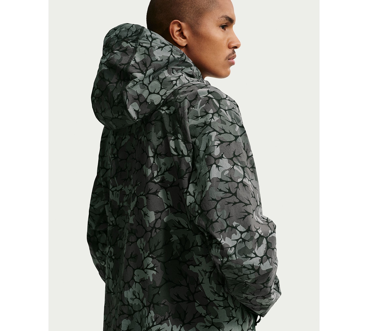 Nike Men's Tech Woven Full-Zip Wind Runner Jacket