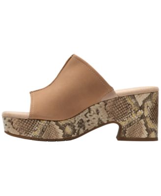 Women's Nerisa Vine Round Toe Wedge Sandals