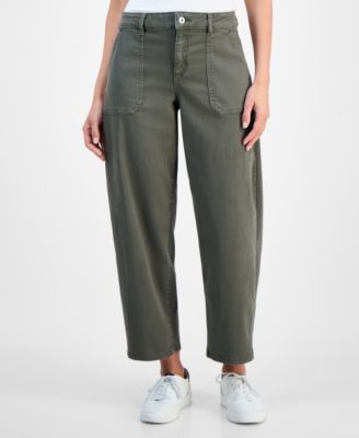 Women's Utility-Pocket Barrel Jeans