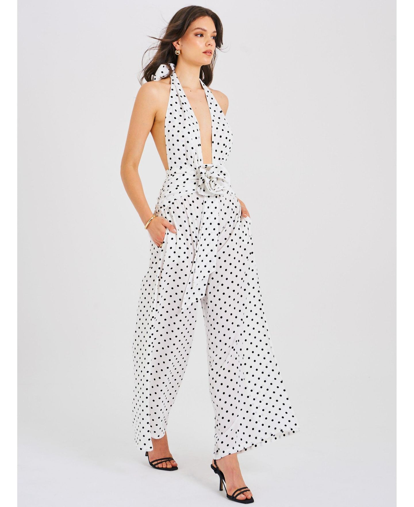 Женский комбинезон Miss Circle Oriana White Polka Dots Halter Jumpsuit, цвет: Белый — фото 7