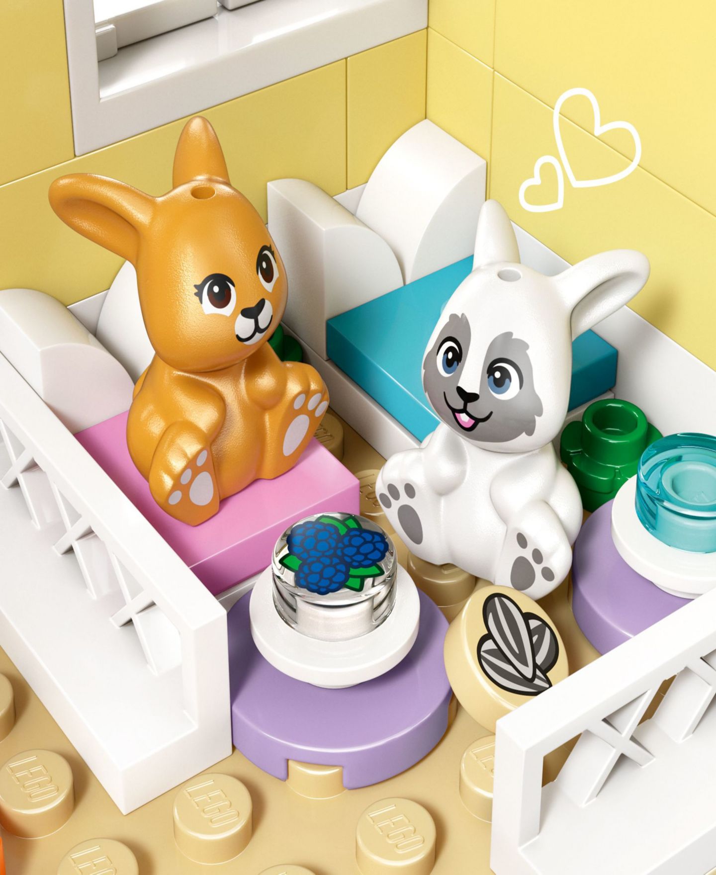 Детские конструкторы LEGO® Friends Heartlake City Bunny Hotel Building Toy 42679, 161 Pieces — фото 3