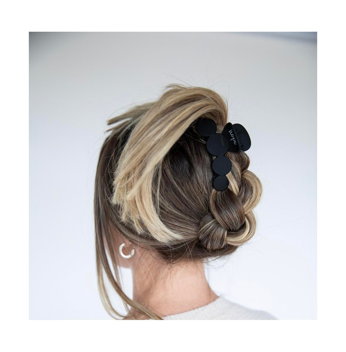 Women's Matte Dot Claw Clip