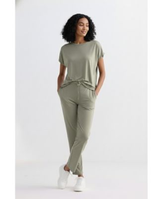 Women's Relaxed Tee in Olive