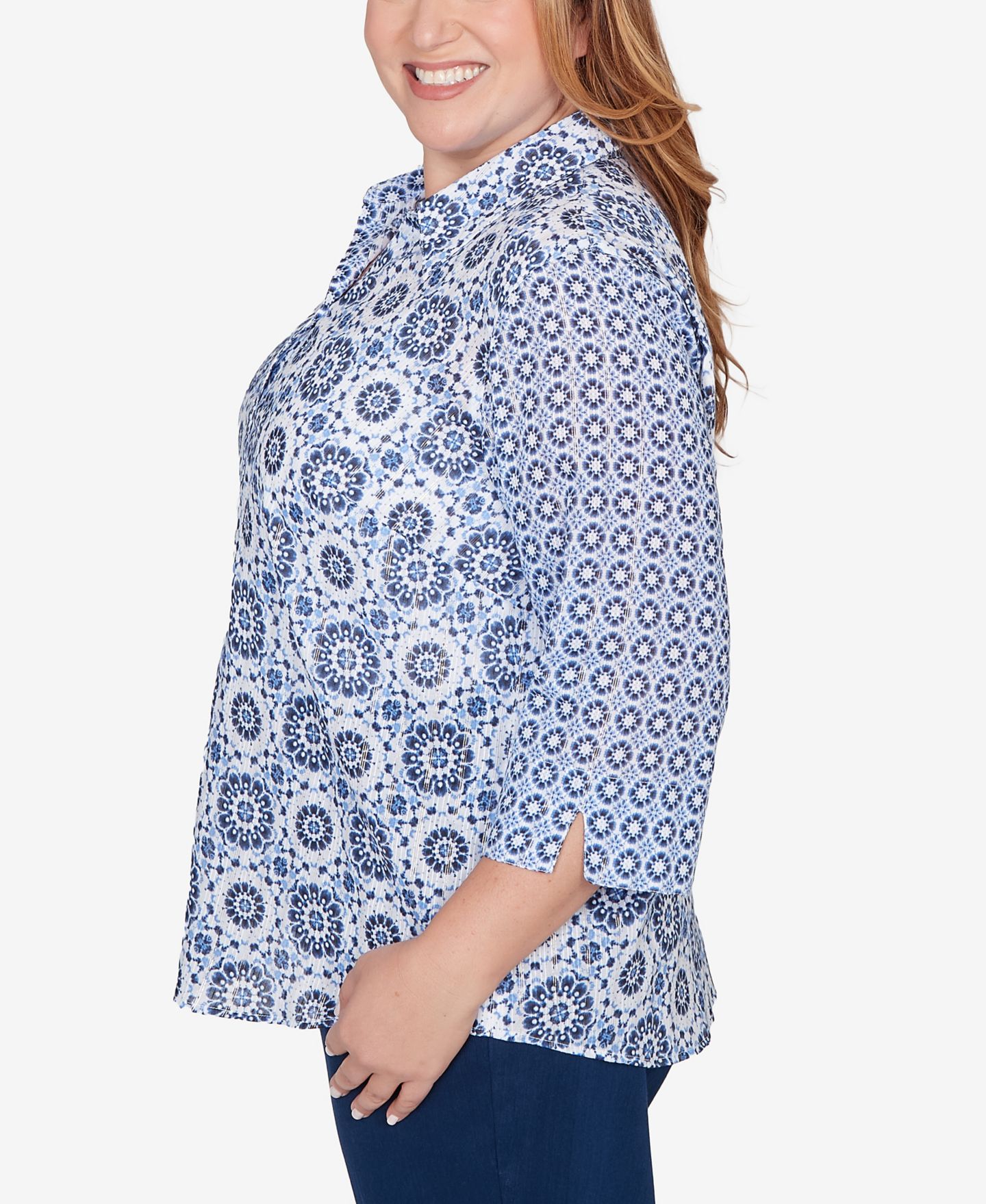 Женский топ Alfred Dunner Plus Size Mykonos Geometric Button-Front Closure Collared, цвет: Синий разноцветный — фото 3