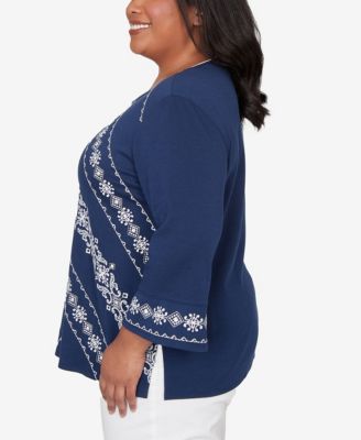 Plus Size Mykonos Diagonal Scroll Embroidered Crew Neck Top