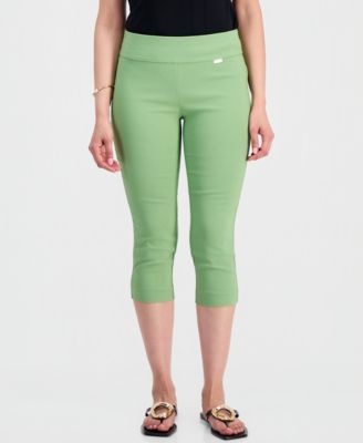 Petite Tummy-Control Pull-On Capri Pants