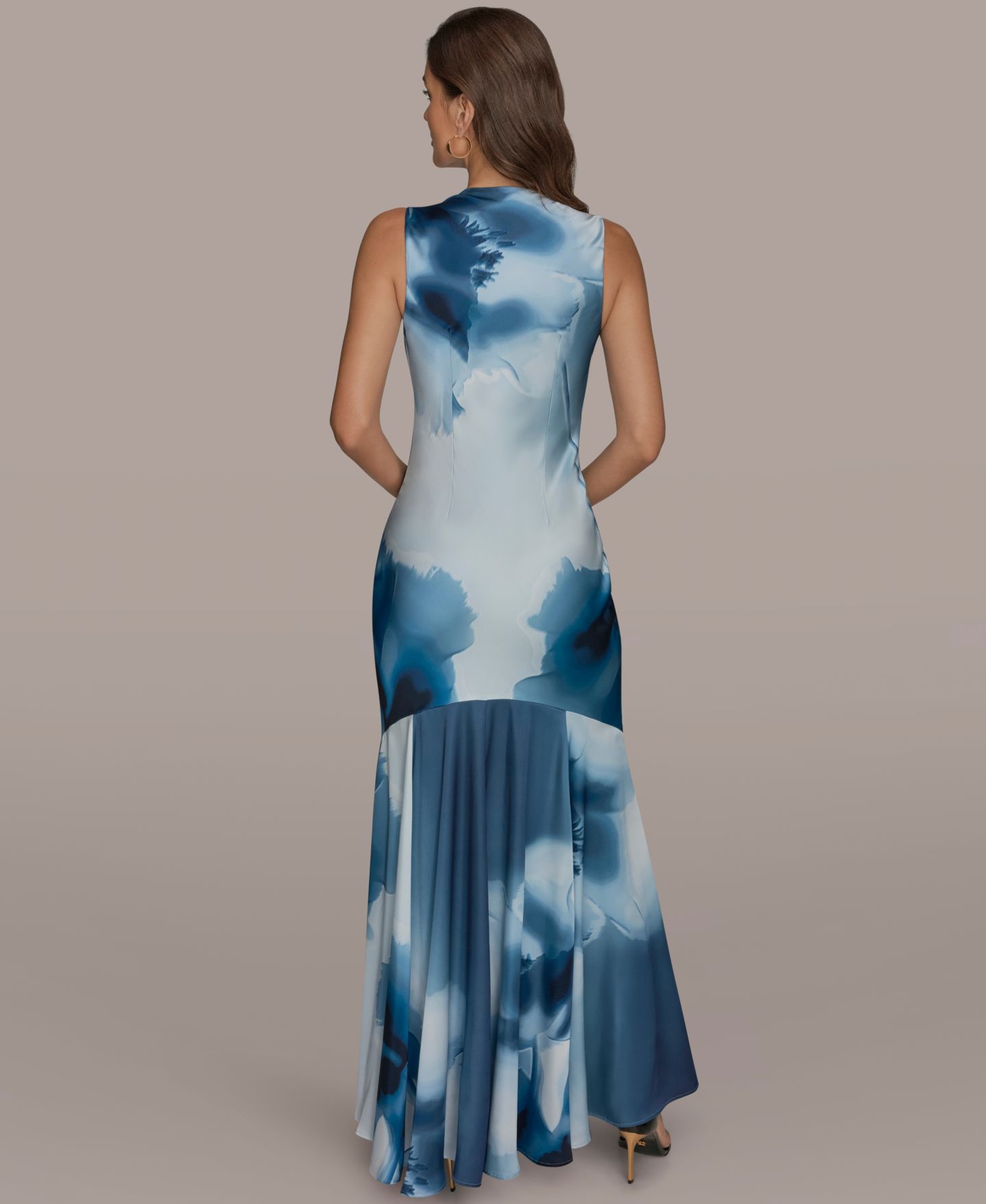 Женское платье Donna Karan New York Cowl Neck Floral Gown, цвет: Потёртый индиго разноцветный — фото 5