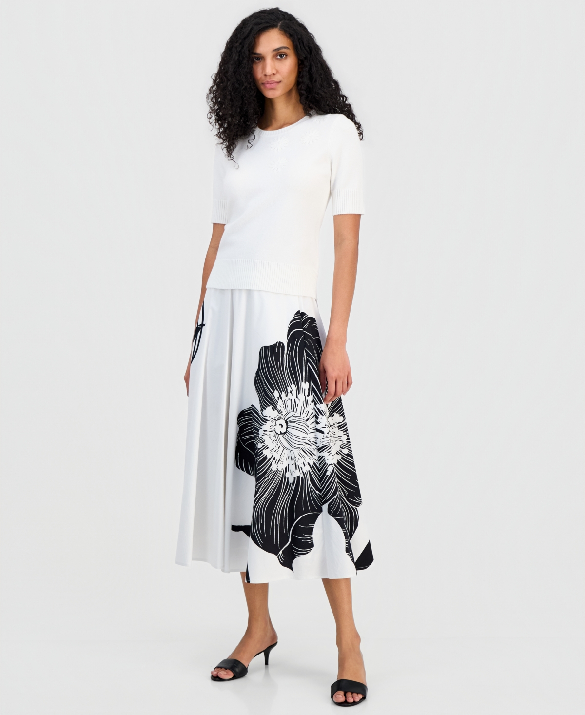 T Tahari Women's Floral-Applique Short-Sleeve Sweater