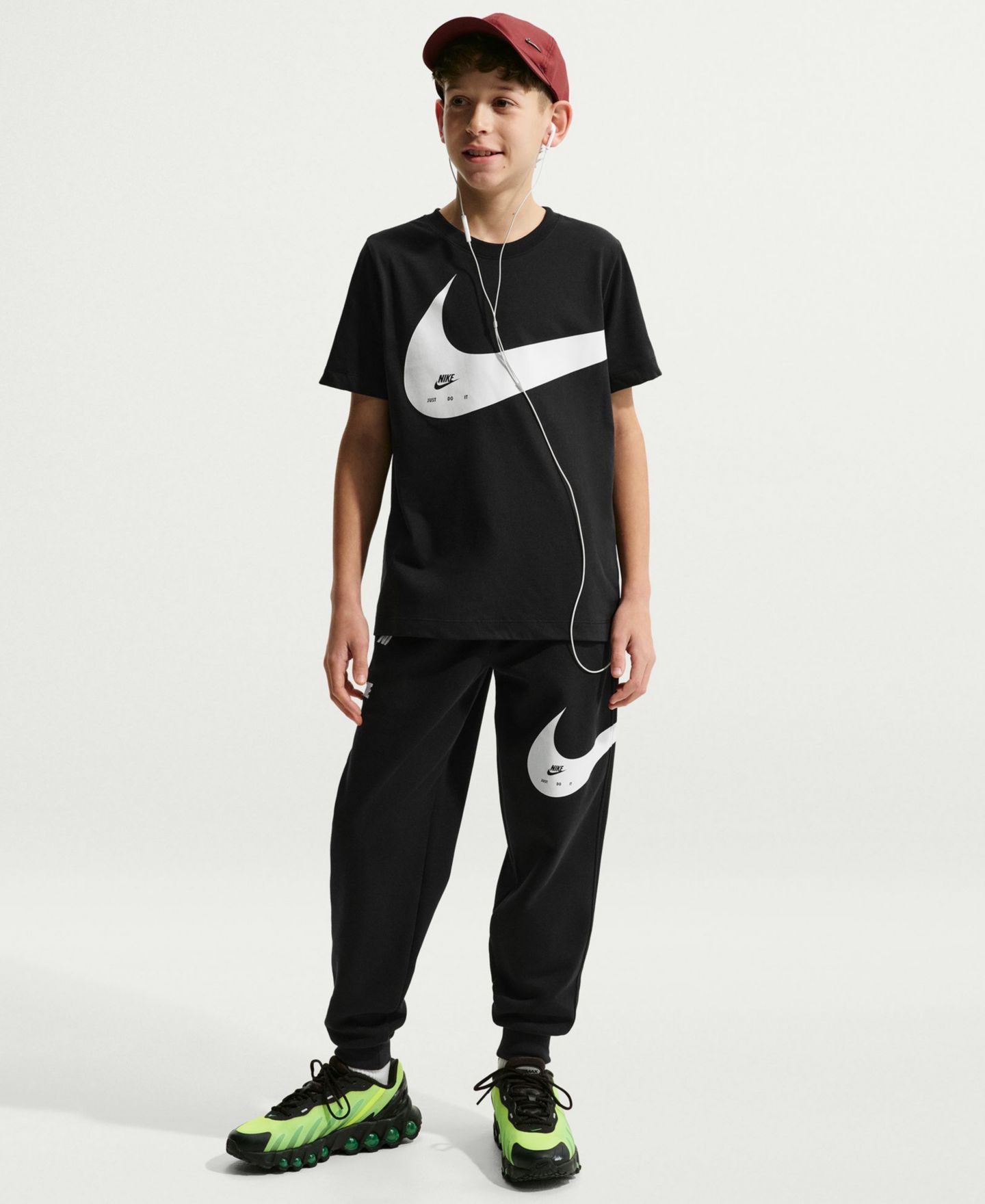 Детский свитшот Nike Sportswear Club Energy с круглым вырезом для мальчиков 8-20, цвет: Чёрный — фото 1