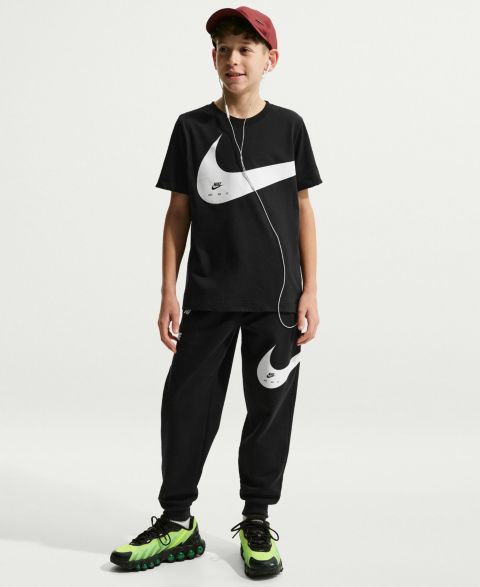 Детский свитшот Nike Sportswear Club Energy с круглым вырезом для мальчиков 8-20, цвет: Чёрный