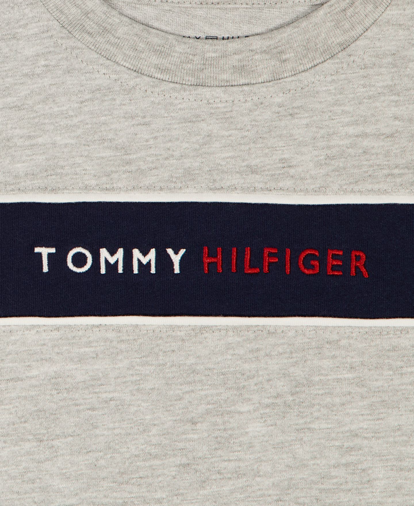 Детский комплект Tommy Hilfiger: футболка и шорты, 2T-7, цвет: Платиновый меланжевый / Красный — фото 8